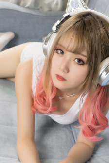 YIN荡的女学生H文