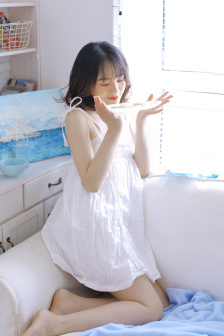 学生娇小嫩白紧小疼叫